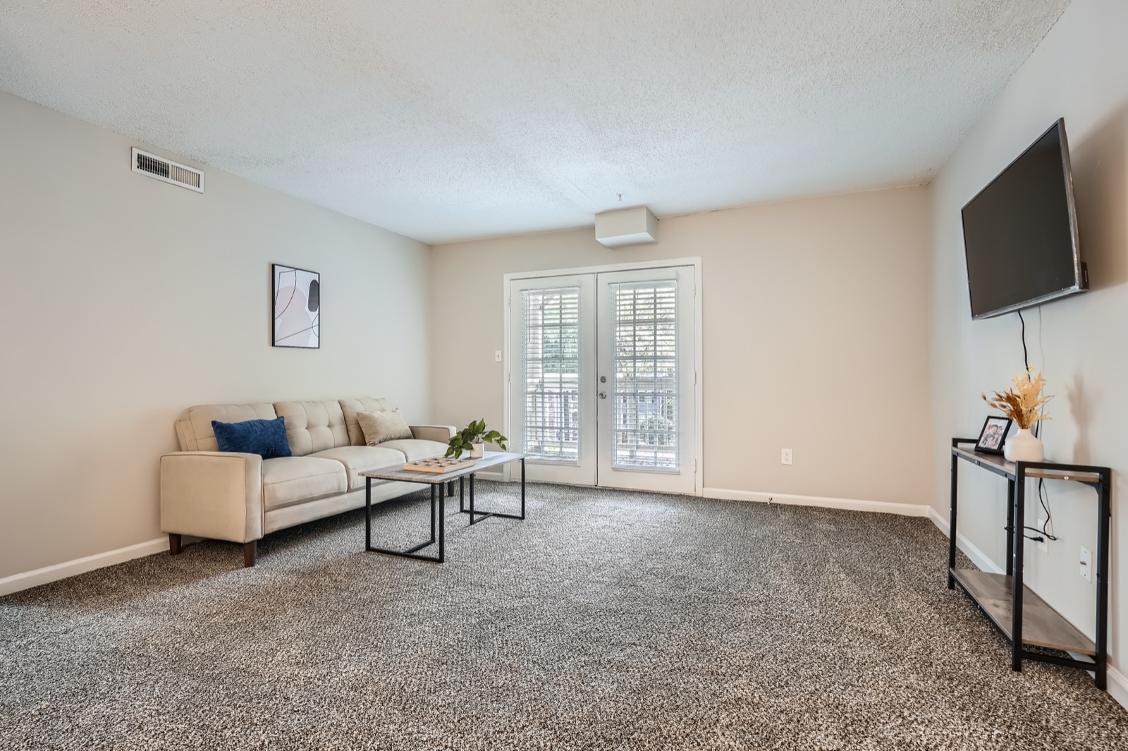 Crest at East Cobb furnished apartment interior