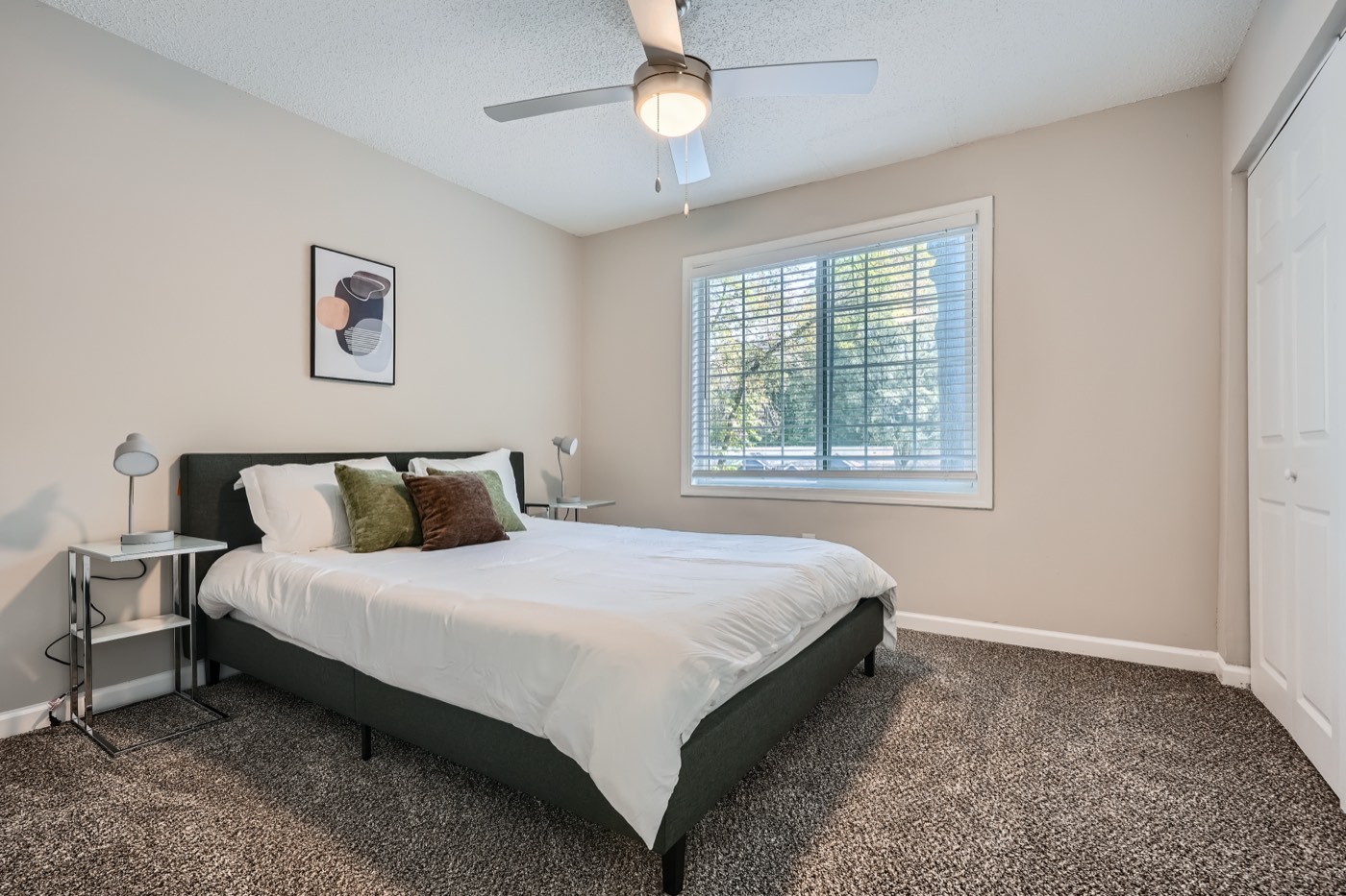 Crest at East Cobb unit 1812B photo 12