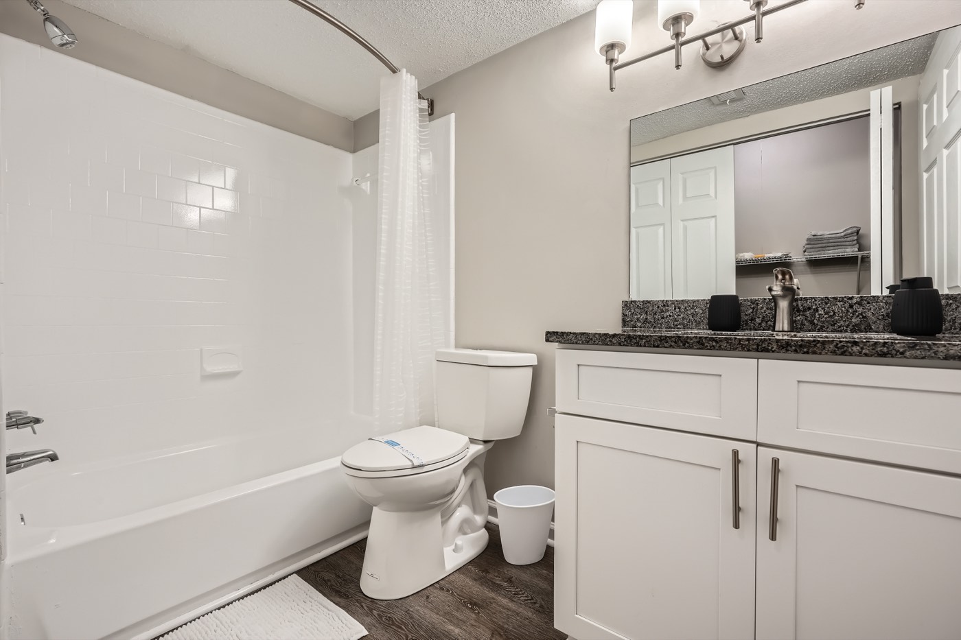Crest at East Cobb unit 1812B photo 13