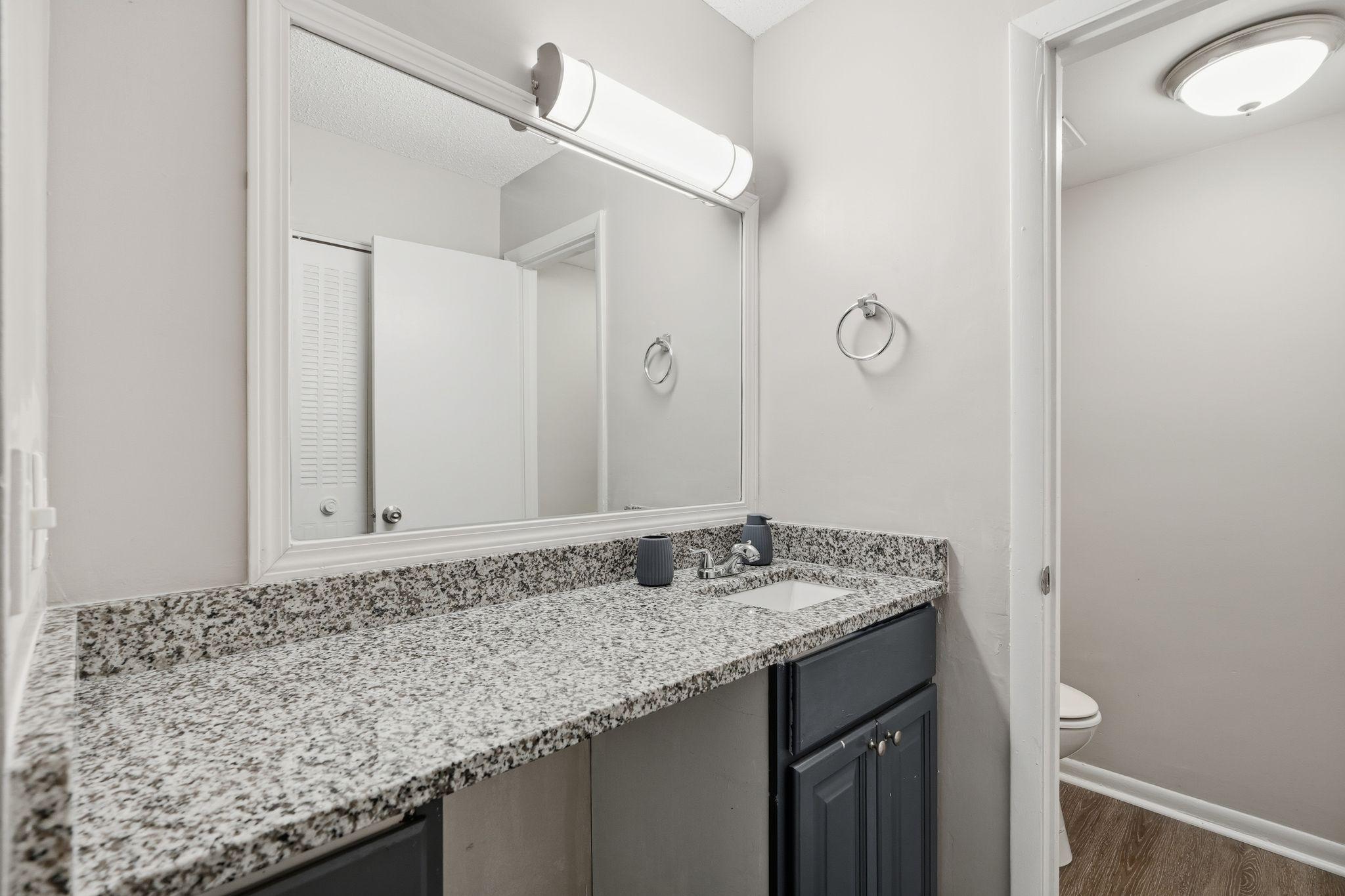 Crest at East Cobb unit 1828-D photo 4