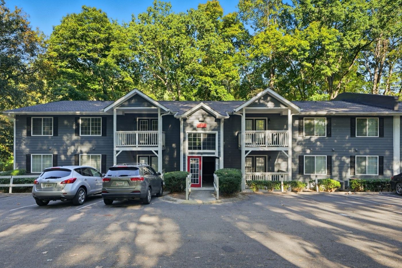 Crest at East Cobb unit 1828K photo 6