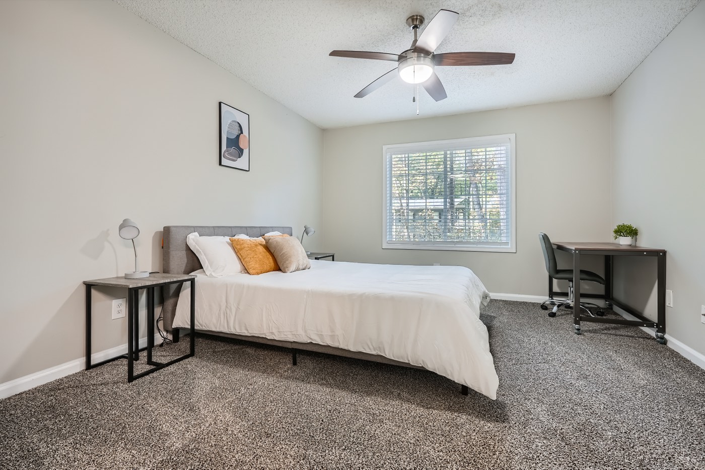Crest at East Cobb unit 1830B photo 9