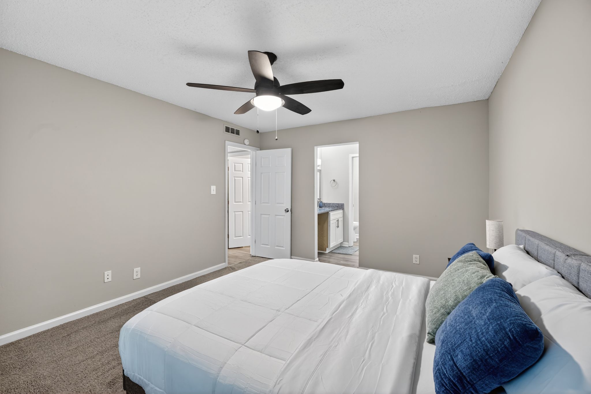 Crest at East Cobb unit 1830F photo 14