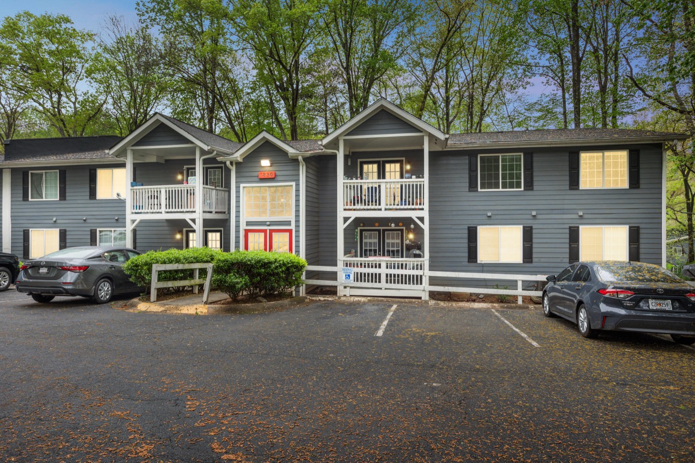 Crest at East Cobb unit 1830G photo 5