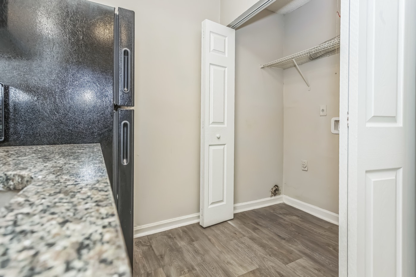Crest at East Cobb unit 1832B photo 6