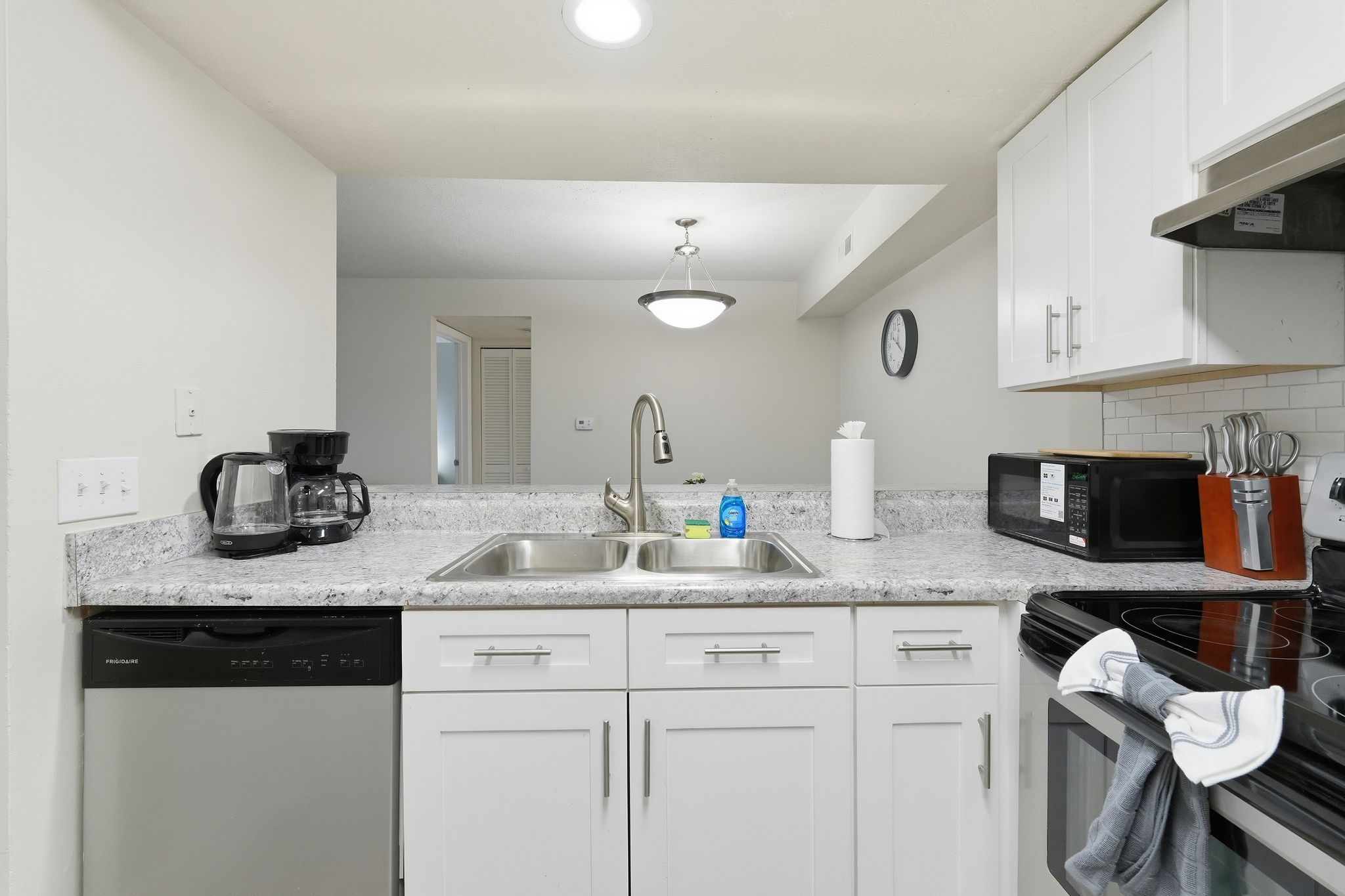 Northwoods unit 136-2C photo 4