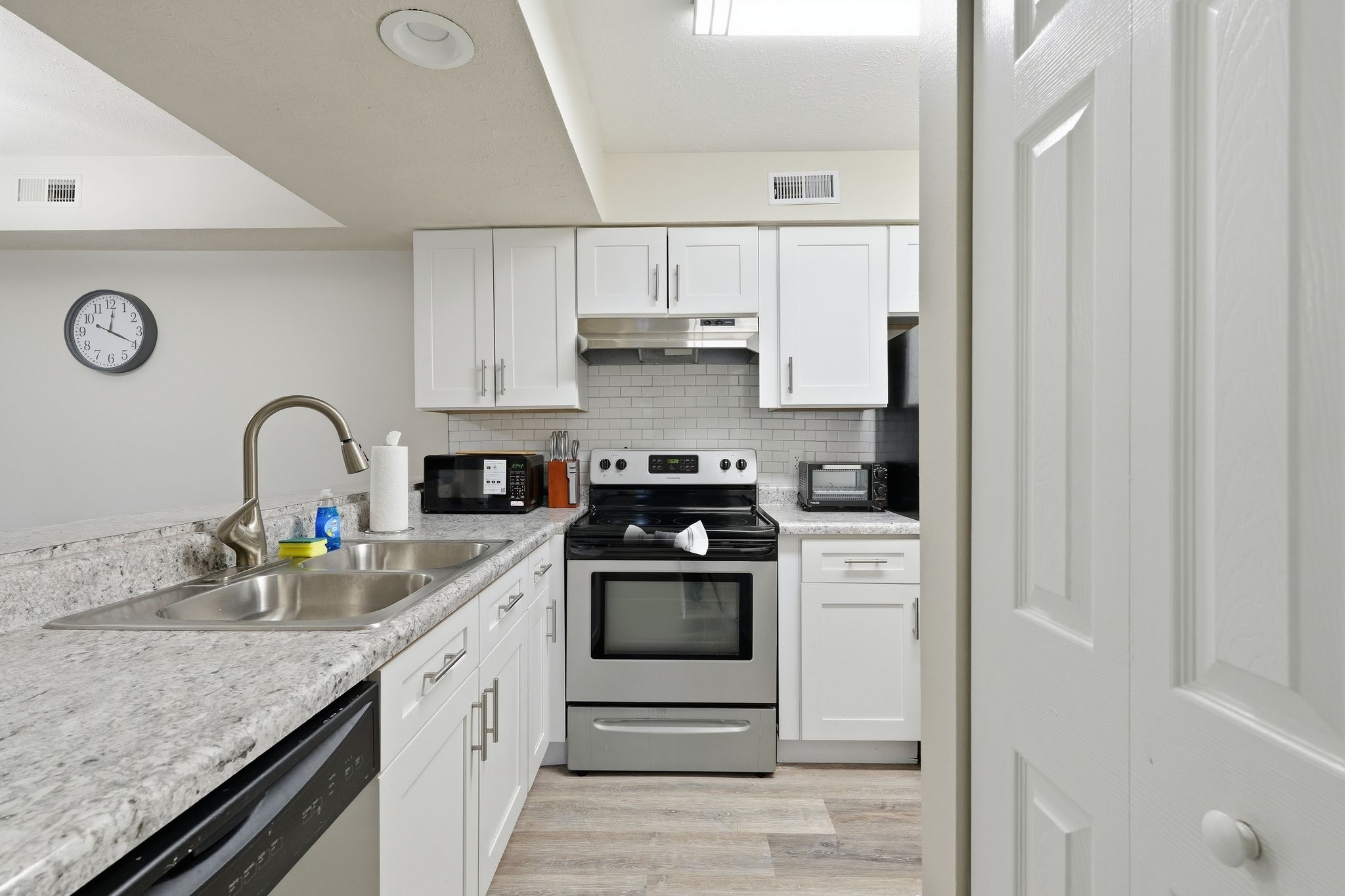 Northwoods unit 136-2C photo 5