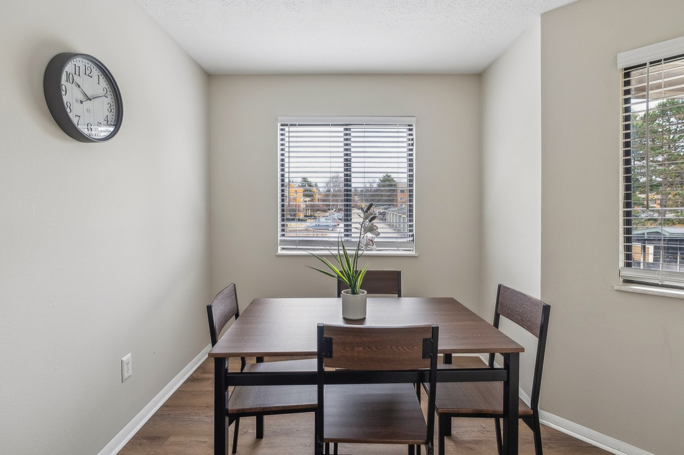 Northwoods unit 8245-1D photo 13