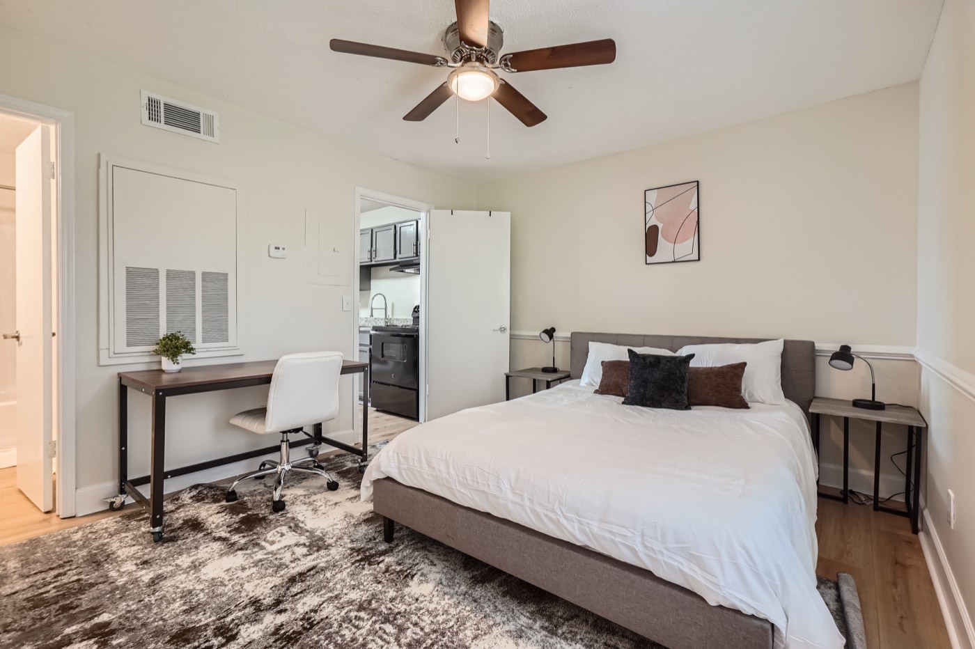 Overlook Club unit C5 photo 1