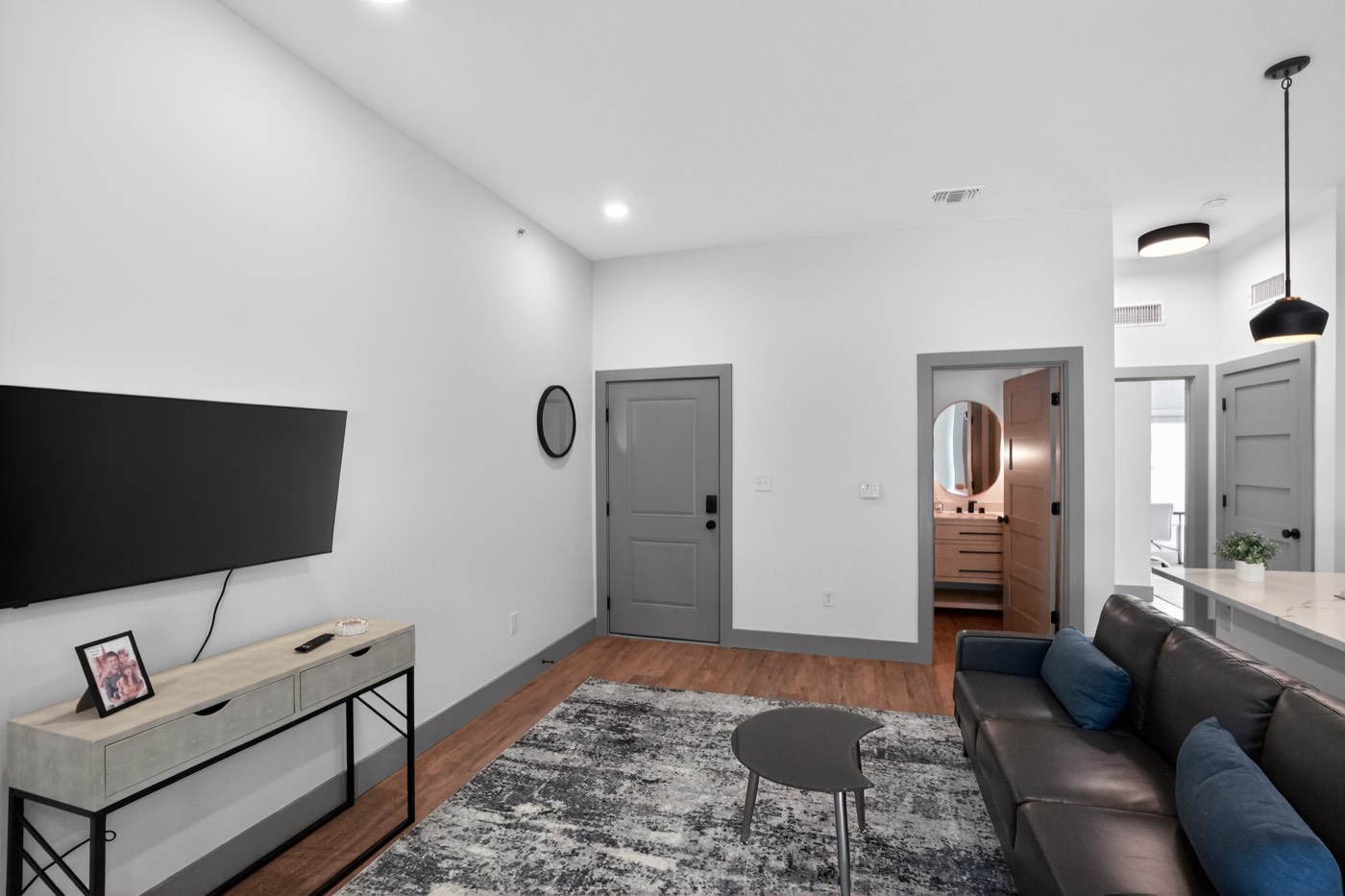 Rhone unit 2022 photo 10