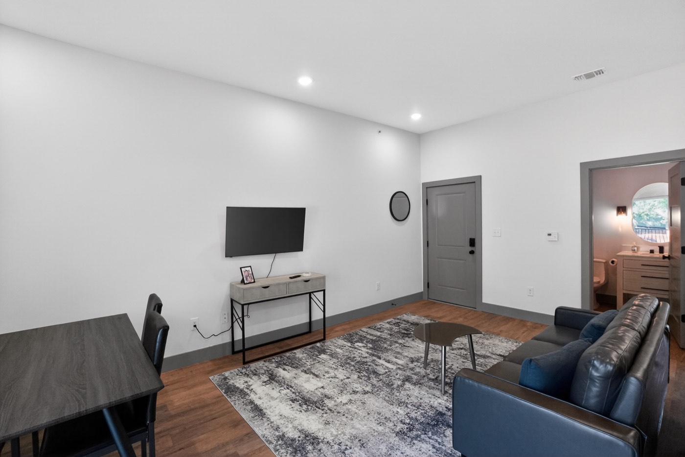 Rhone unit 2022 photo 11